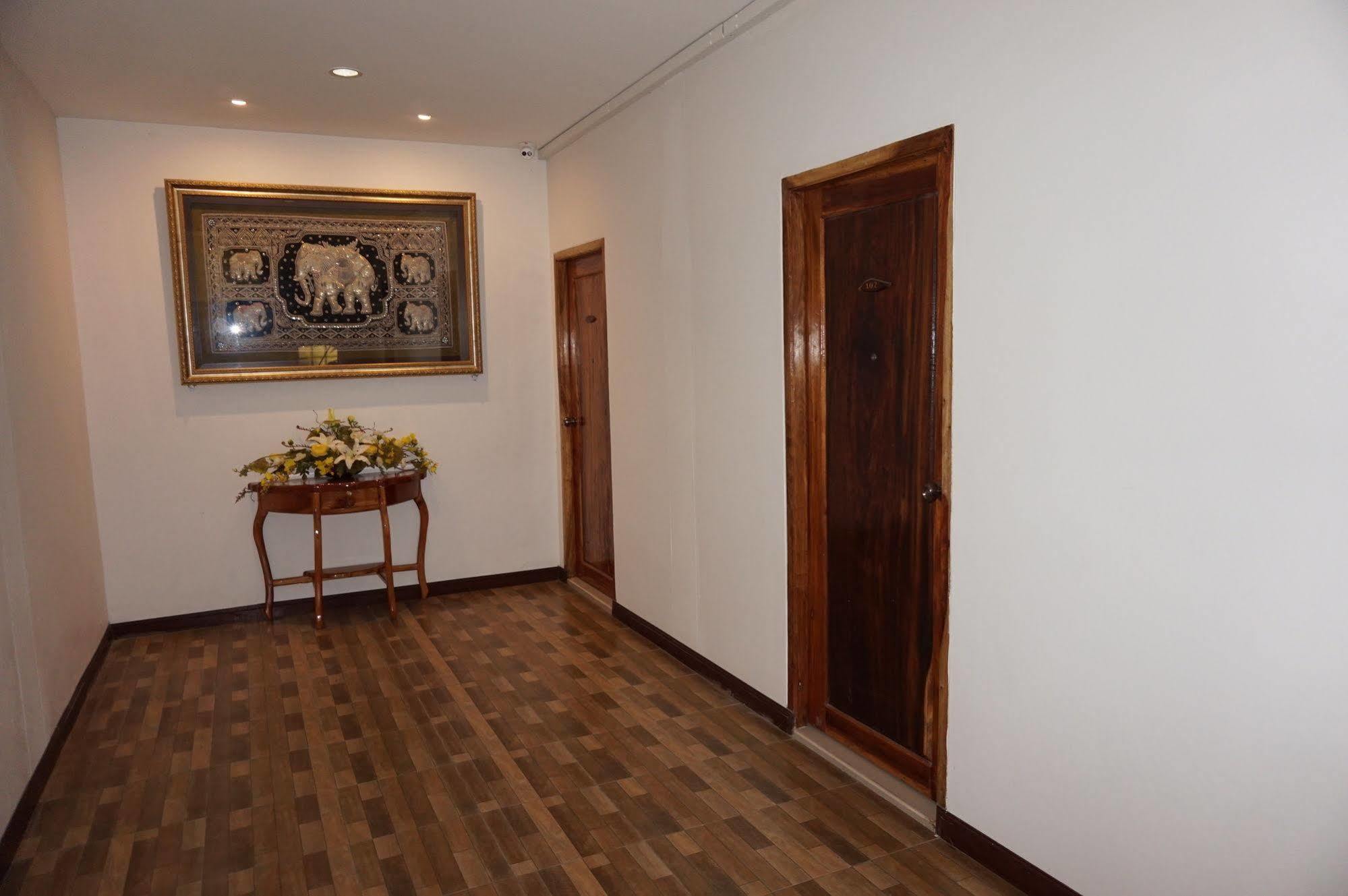 Baan Krittika Hotel Udon Thani Buitenkant foto